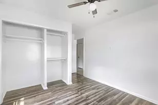 2009 S First St, Garland, TX 75041 - Photo 17