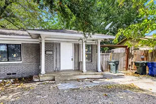 2009 S First St, Garland, TX 75041 - Photo 3
