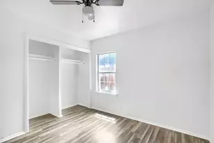 2009 S First St, Garland, TX 75041 - Photo 19