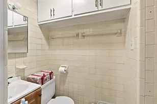 209 S Bond St, Whitewright, TX 75491 - Photo 29