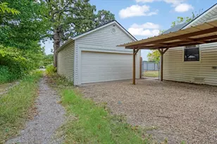 1310 W Laurel St, Sherman, TX 75092 - Photo 27