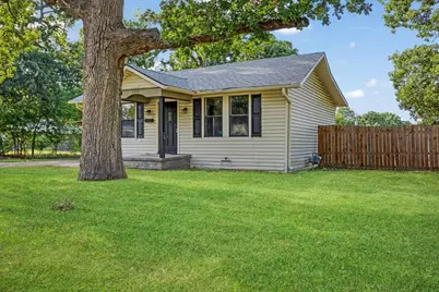 1310 W Laurel Street, Sherman, TX 75092 - Photo 1
