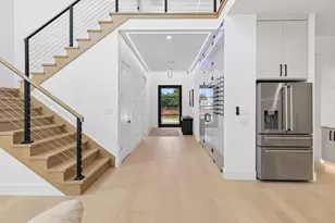 1626 Canada Dr, Dallas, TX 75212 - Photo 17