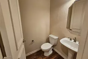 1009 Ricci Ct, Irving, TX 75062 - Photo 9