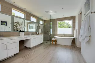 9210 W Lake Highlands Dr, Dallas, TX 75218 - Photo 13