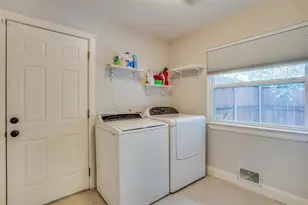 2824 W Kiest Blvd, Dallas, TX 75233 - Photo 23