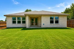 1420 Marshall St, Greenville, TX 75401 - Photo 37