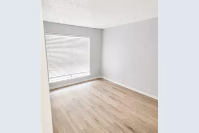 8110 Skillman Street #1002, Dallas, TX 75231 - Photo 5