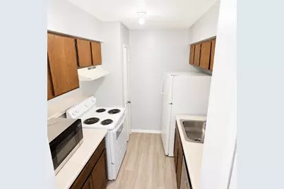 8110 Skillman Street #1002, Dallas, TX 75231 - Photo 5