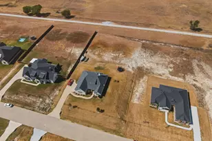 280 Maci Dr, Waxahachie, TX 75167 - Photo 9