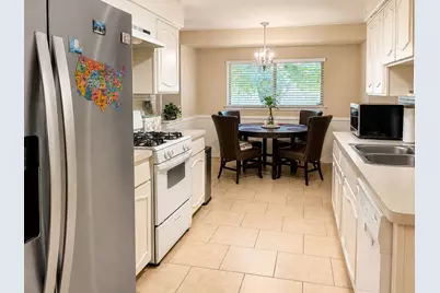 3122 Lark Lane, Irving, TX 75062 - Photo 5