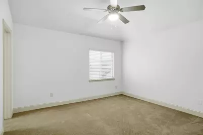 667 Creekway Drive, Irving, TX 75039 - Photo 27