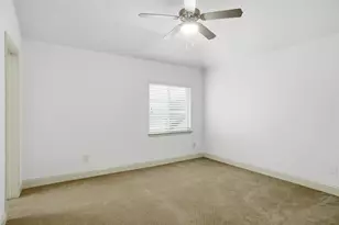 667 Creekway Dr, Irving, TX 75039 - Photo 27