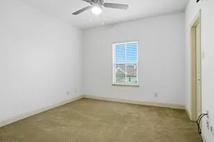667 Creekway Dr, Irving, TX 75039 - Photo 25