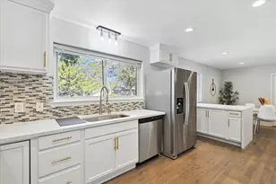 3608 Courtdale, Farmers Branch, TX 75234 - Photo 7