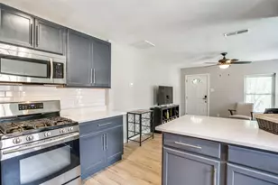 408 N Oak Cliff Blvd, Dallas, TX 75208 - Photo 7