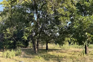 111 E Rob Ave, Corsicana, TX 75110 - Photo 1