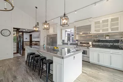 8600 San Fernando Way, Dallas, TX 75218 - Photo 11