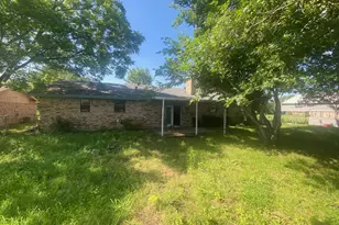 603 W 11th St, Clarksville, TX 75426 - Photo 29