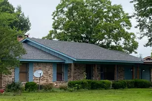 603 W 11th St, Clarksville, TX 75426 - Photo 27