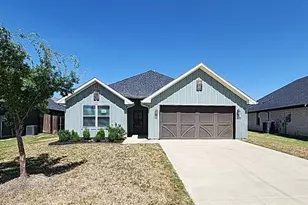 905 Rodgers Ave, Godley, TX 76044 - Photo 1