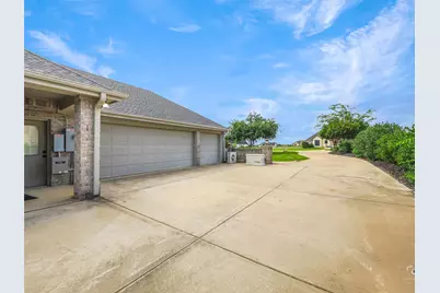 4428 Lake Breeze Drive, McKinney, TX 75071 - Photo 39