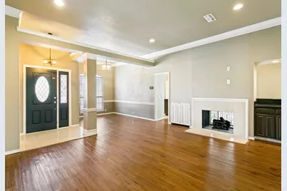10228 Fieldcrest Drive, Benbrook, TX 76126 - Photo 3