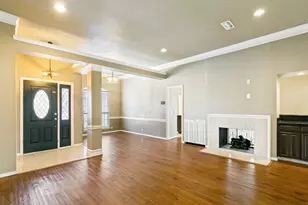 10228 Fieldcrest Dr, Benbrook, TX 76126 - Photo 3
