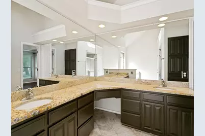 10228 Fieldcrest Drive, Benbrook, TX 76126 - Photo 17