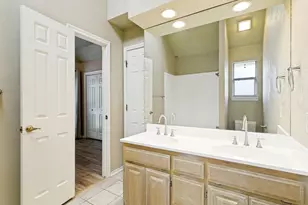 10228 Fieldcrest Dr, Benbrook, TX 76126 - Photo 21