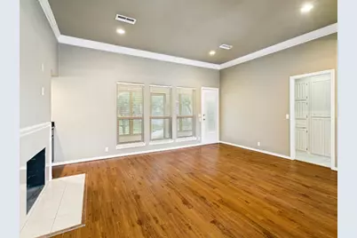 10228 Fieldcrest Drive, Benbrook, TX 76126 - Photo 5