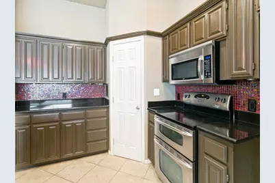 10228 Fieldcrest Drive, Benbrook, TX 76126 - Photo 13