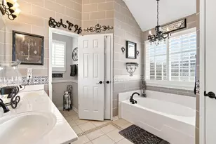 204 Cloverdale St, Hillsboro, TX 76645 - Photo 17