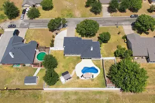 204 Cloverdale St, Hillsboro, TX 76645 - Photo 35