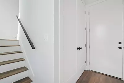 341 Bryan, Denton, TX 76201 - Photo 5