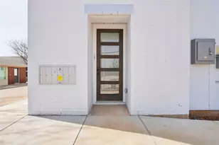 341 Bryan, Denton, TX 76201 - Photo 1