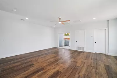 341 Bryan, Denton, TX 76201 - Photo 9