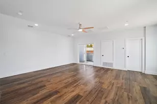 341 Bryan, Denton, TX 76201 - Photo 9