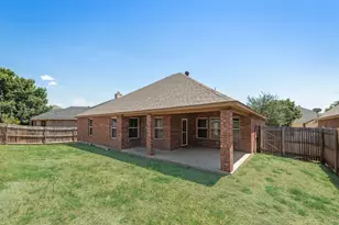 5836 Sunny Meadow Ln, Grand Prairie, TX 75052 - Photo 27