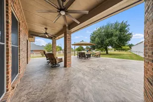 2100 Meadow Springs Dr, Haslet, TX 76052 - Photo 23
