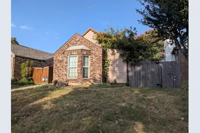 323 Teakwood Lane, Lewisville, TX 75067 - Photo 3