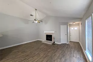 323 Teakwood Ln, Lewisville, TX 75067 - Photo 13