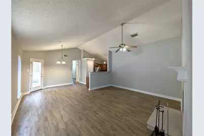 323 Teakwood Lane, Lewisville, TX 75067 - Photo 7