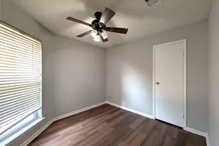 323 Teakwood Ln, Lewisville, TX 75067 - Photo 21