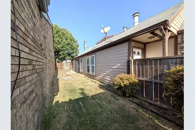 323 Teakwood Lane, Lewisville, TX 75067 - Photo 27