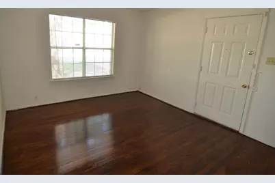 700 Grande Drive, Mesquite, TX 75149 - Photo 3