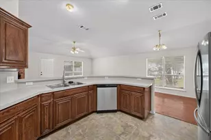 8001 Mourning Dove Dr Dr, Arlington, TX 76002 - Photo 5