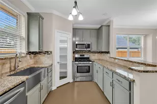 7608 Frankie B St, North Richland Hills, TX 76182 - Photo 13