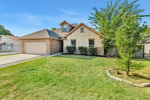 7608 Frankie B St, North Richland Hills, TX 76182 - Photo 1