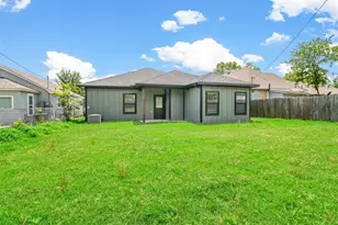 405 W Hull St, Denison, TX 75020 - Photo 15
